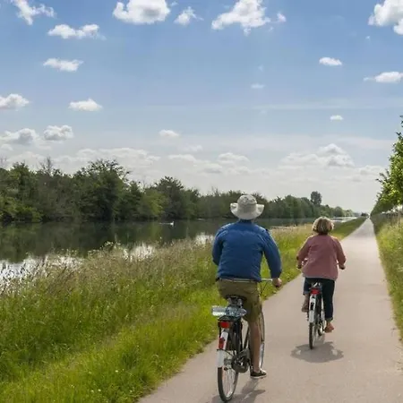 Aux Nobles Acacias Appartement *