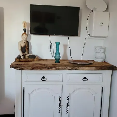 Aux Nobles Acacias Apartamento