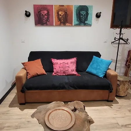 Aux Nobles Acacias Appartement *